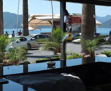 Candan Citybeach Hotel 3*