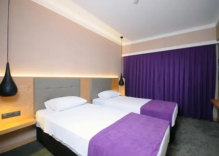 Candan Citybeach Hotel