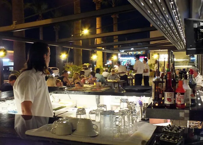 Candan Citybeach 酒店 3*