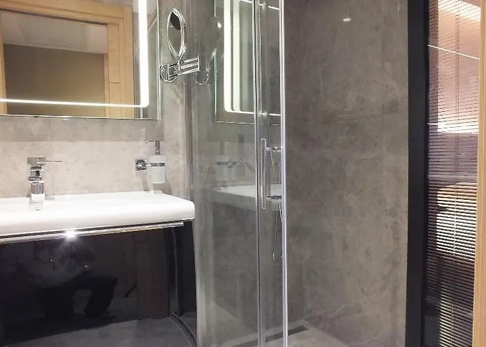 Candan Citybeach 3* 马尔马里斯